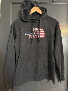 The North Face Men's Dark Charcoal Pullover Hoodie with Flag Logo
